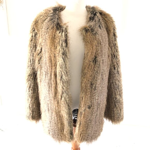 Trina Turk Women’s Faux Fur Coat Size M Medium Outdoor Winter Being Tan Brown - Picture 10 of 11
